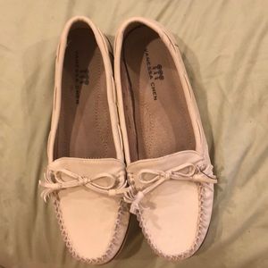 Vanessa Chen 9 Cream Loafers Worn Once